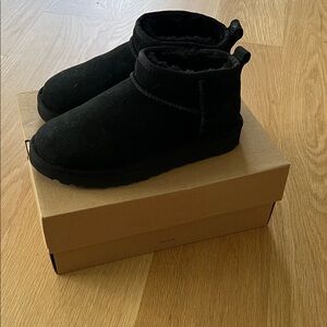 UGG Ultra Mini Black Boots